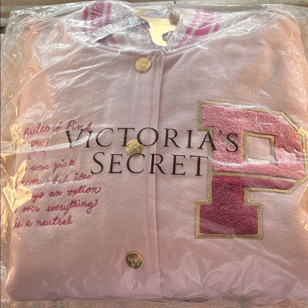 🎀🌸🩷🎀 VS LOVE SHACK FANCY VARSITY JACKET🎀🌸🩷🎀